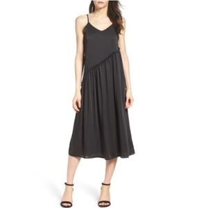 ⚡️SALE⚡️NWT Chelsea28  Navy Ruffle Midi Dress